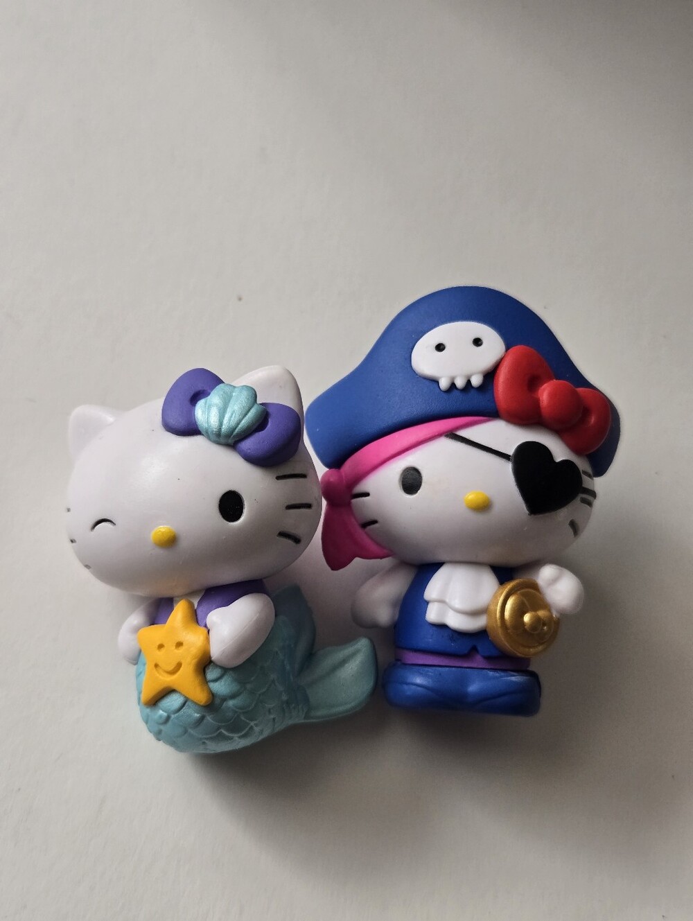 Hello Kitty Collectibles! (2)